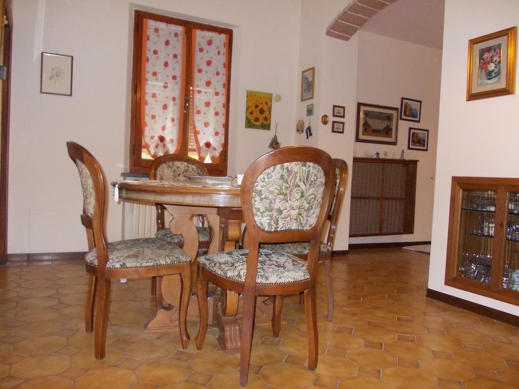 Casa Ricciardi Apartamento Chianni Quarto foto