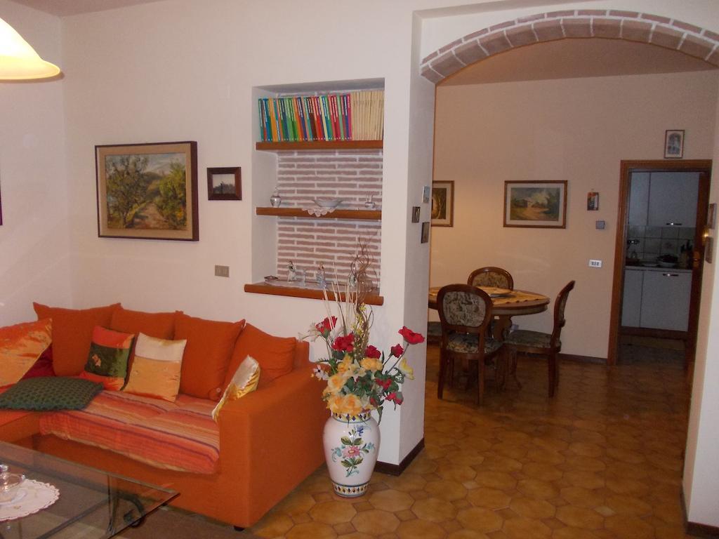 Casa Ricciardi Apartamento Chianni Quarto foto